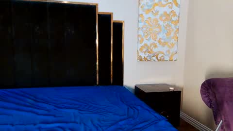 Horny Hotwife Wants To Play online show from 09-12-25, 06:46