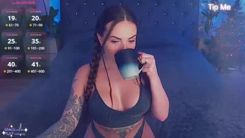 Sue online show from 12-26-24, 11:43