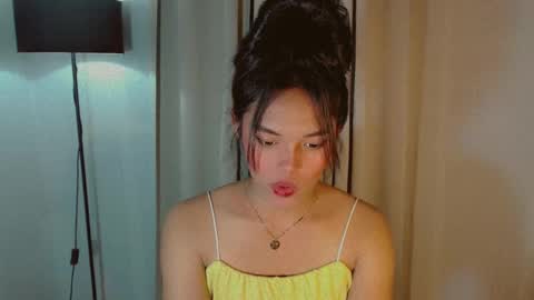 Sweet Ariana online show from 03-11-25, 08:53