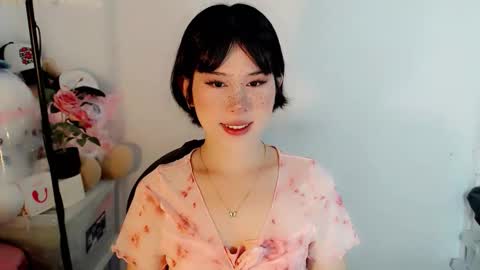 PrettyElla online show from 10-11-25, 12:21