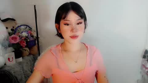 PrettyElla online show from 11-02-25, 12:02