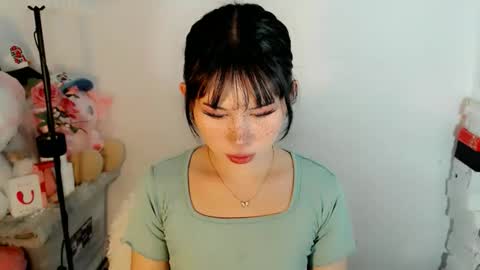 PrettyElla online show from 12-14-25, 03:34