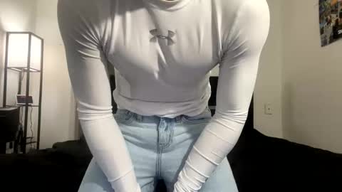 Snapshot of yourguuy21 chatting on 11-28-25, 04:04 yourguuy21 online show from 11-28-25, 04:04