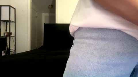 Snapshot of yourguuy21 chatting on 12-01-25, 02:05 yourguuy21 online show from 12-01-25, 02:05