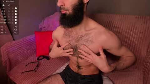 Snapshot of yourhairysecret chatting on 12-15-25, 09:30 HAIRY wants to have a great time online show from 12-15-25, 09:30