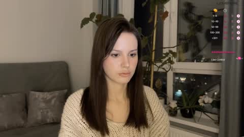 Snapshot of yourher0in chatting on 12-16-24, 12:49 Aida online show from 12-16-24, 12:49