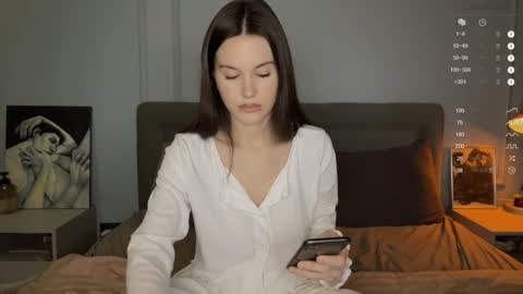 Snapshot of yourher0in chatting on 01-29-25, 11:30 Aida online show from 01-29-25, 11:30