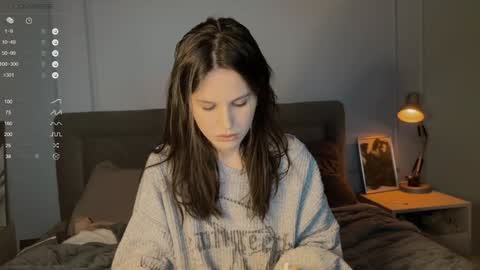 Snapshot of yourher0in chatting on 01-31-25, 11:56 Aida online show from 01-31-25, 11:56