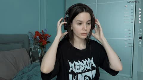 Snapshot of yourher0in chatting on 02-03-25, 02:58 Aida online show from 02-03-25, 02:58