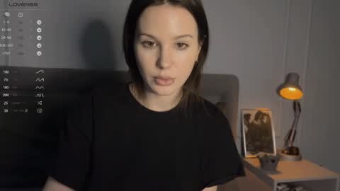 Snapshot of yourher0in chatting on 02-16-25, 05:26 Aida online show from 02-16-25, 05:26