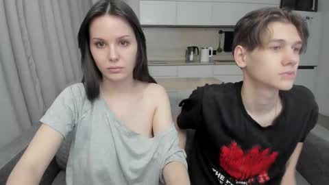 Snapshot of yourher0in chatting on 10-28-25, 01:36 Aida online show from 10-28-25, 01:36