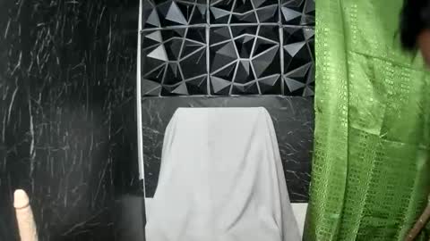 yourhotdodz online show from 10-16-25, 04:08