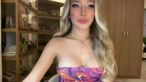 Pearl online show from 10-13-25, 07:08