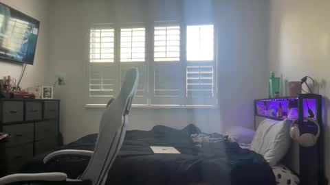 Snapshot of yourmila1 chatting on 02-27-26, 11:27 yourmila1 online show from 02-27-26, 11:27