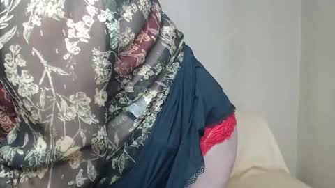 lANA online show from 10-01-25, 03:51