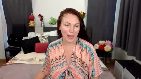 Snapshot of yourmysterycharm chatting on 09-24-25, 05:55 yourmysterycharm online show from 09-24-25, 05:55