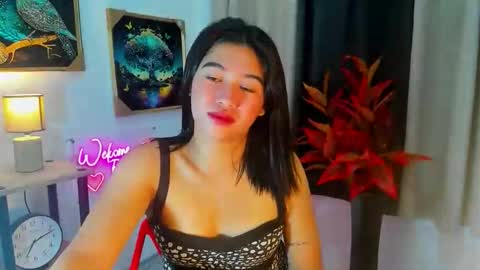 Snapshot of yourprettytrish chatting on 11-07-25, 11:10 Trish online show from 11-07-25, 11:10