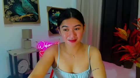 Snapshot of yourprettytrish chatting on 11-25-25, 03:34 Trish online show from 11-25-25, 03:34