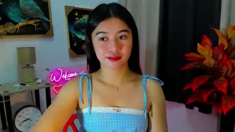 Snapshot of yourprettytrish chatting on 11-29-25, 10:51 Trish online show from 11-29-25, 10:51