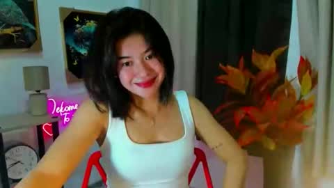 Snapshot of yourprettytrish chatting on 12-14-25, 11:48 Trish online show from 12-14-25, 11:48