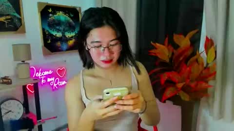 Snapshot of yourprettytrish chatting on 12-15-25, 04:17 Trish online show from 12-15-25, 04:17