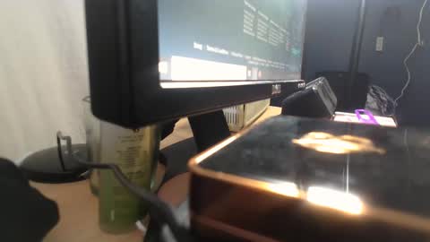 kaye online show from 12-15-25, 01:43