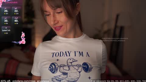 Snapshot of yours_anastasia chatting on 11-28-25, 08:44 Anastasia online show from 11-28-25, 08:44