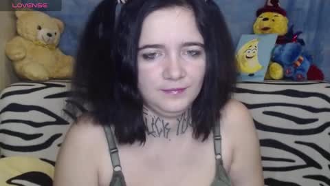 Snapshot of yours_good_mood chatting on 12-22-24, 04:17 Im - DANI .insta - hardblade1 online show from 12-22-24, 04:17