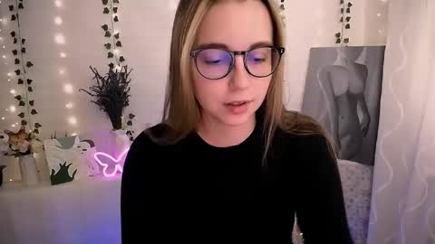 Happy online show from 09-26-25, 05:44