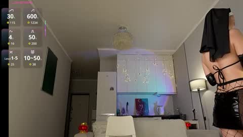 Luminous Luna online show from 02-08-26, 01:25