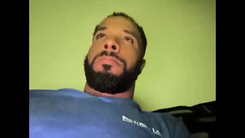 Snapshot of yoursexydaddy79 chatting on 10-12-25, 11:37 mother fucker online show from 10-12-25, 11:37