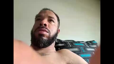 Snapshot of yoursexydaddy79 chatting on 10-29-25, 02:30 mother fucker online show from 10-29-25, 02:30