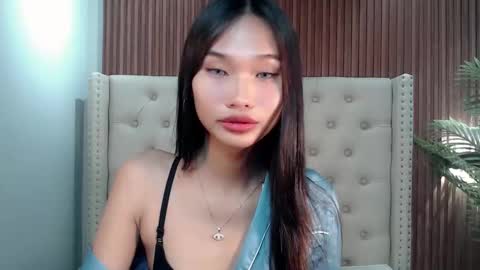 yoursluttyashxx online show from 10-04-25, 05:55