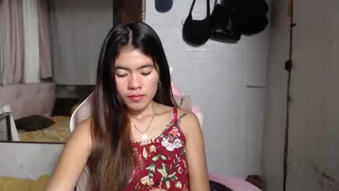Snapshot of yoursweet_asian20 chatting on 12-18-24, 01:15 Maddie online show from 12-18-24, 01:15