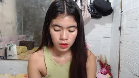 Snapshot of yoursweet_asian20 chatting on 12-27-24, 07:40 Maddie online show from 12-27-24, 07:40