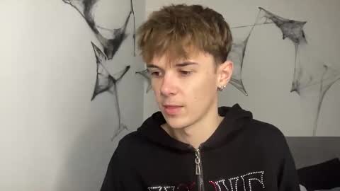 yoursweetyguy online show from 11-21-25, 12:48