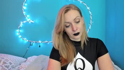 Snapshot of yourvenus00 chatting on 02-05-25, 04:25 YourVenus00 -Follow my OF online show from 02-05-25, 04:25