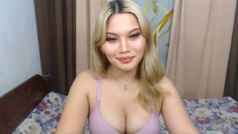 Snapshot of youungsextdeity chatting on 08-08-26, 08:49 cathy online show from 08-08-26, 08:49