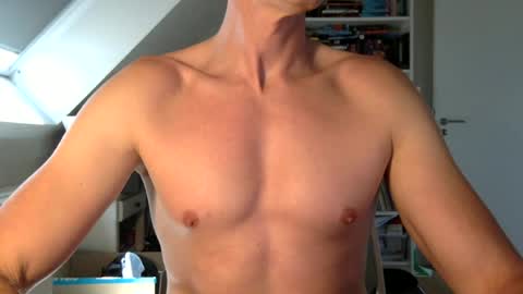 Snapshot of youvegotthis chatting on 07-16-26, 12:33 youvegotthis online show from 07-16-26, 12:33
