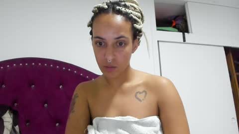 elizabeth  ju   online show from 12-30-24, 03:03