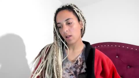 elizabeth  ju   online show from 01-31-25, 02:26