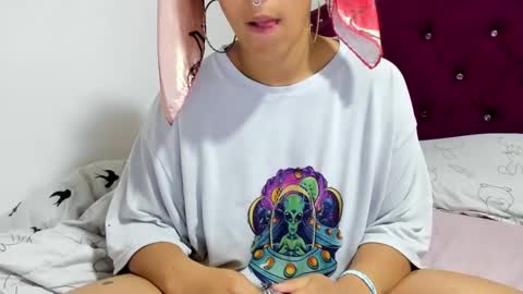 elizabeth  ju   online show from 02-17-25, 03:25