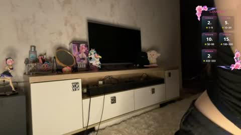 Sofa online show from 06-26-26, 07:07