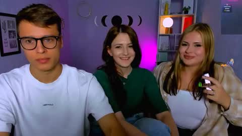 Snapshot of yudji_boy chatting on 09-12-25, 07:14 yudji_boy online show from 09-12-25, 07:14