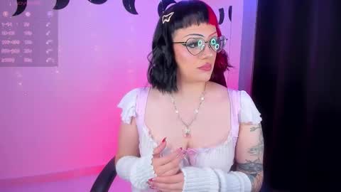 Snapshot of yuki_cross chatting on 02-25-26, 05:39 online show from 02-25-26, 05:39