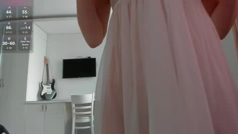 Yuki online show from 09-30-25, 03:33