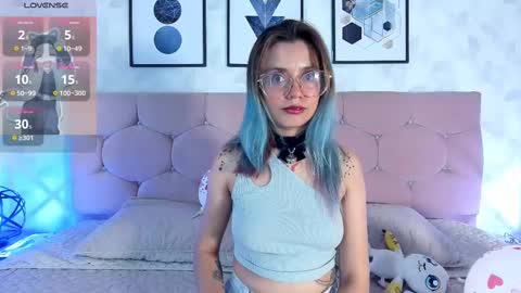 Snapshot of yukki_kuran chatting on 02-19-25, 01:40 Yukki Kuran online show from 02-19-25, 01:40