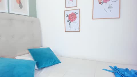 Snapshot of yuli_cardona_ chatting on 01-03-25, 08:01 Yuliet online show from 01-03-25, 08:01