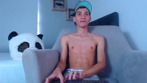 Snapshot of yulian_vasquez chatting on 02-20-25, 03:19 yulian_vasquez online show from 02-20-25, 03:19