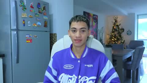 yulian_vasquez online show from 11-16-25, 01:06